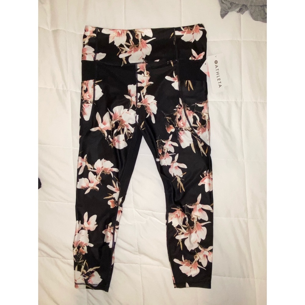 Athletes Salutations stash pocket magnolia tight